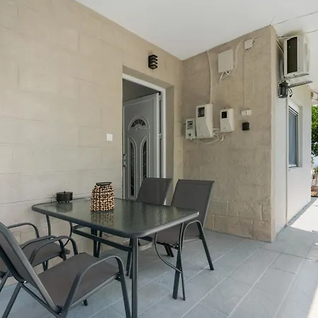 30roses House *